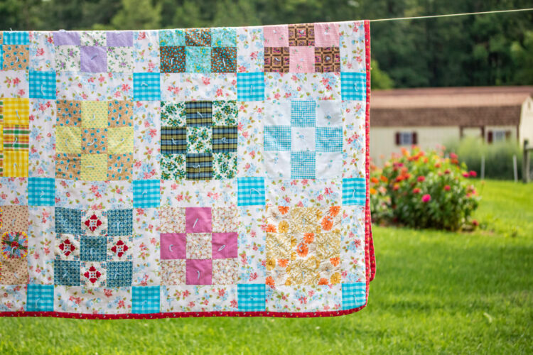 How to Make a Quilt By Hand For Beginners